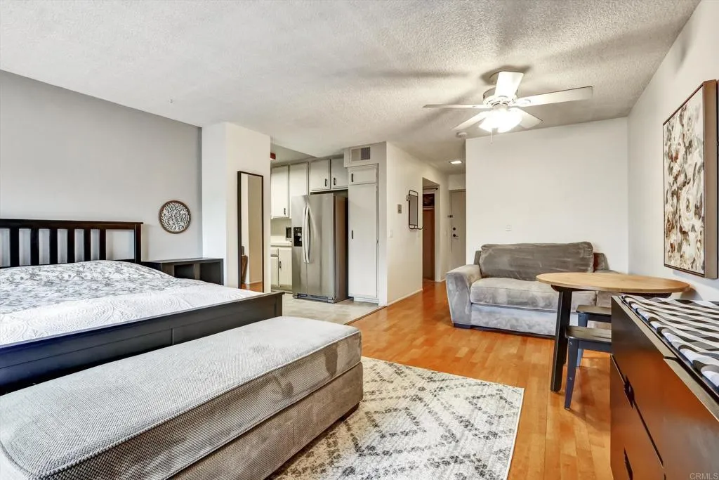 https://cdn.realtyfeed.com/cdn/127/306568876/371a405deed7aa0d907b438471a144fd.webp