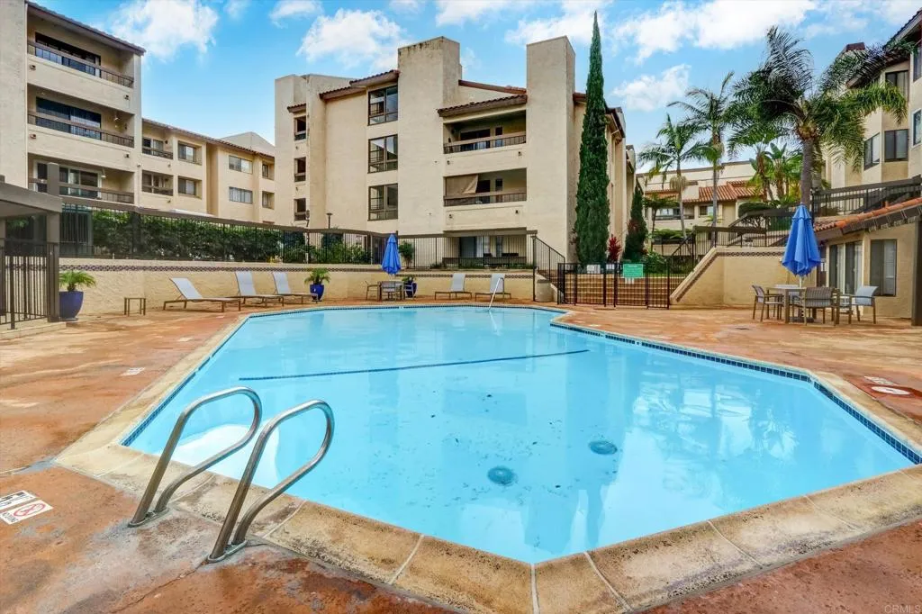 https://cdn.realtyfeed.com/cdn/127/306568876/3c136555ab7beeb718fd0d105b77ee80.webp