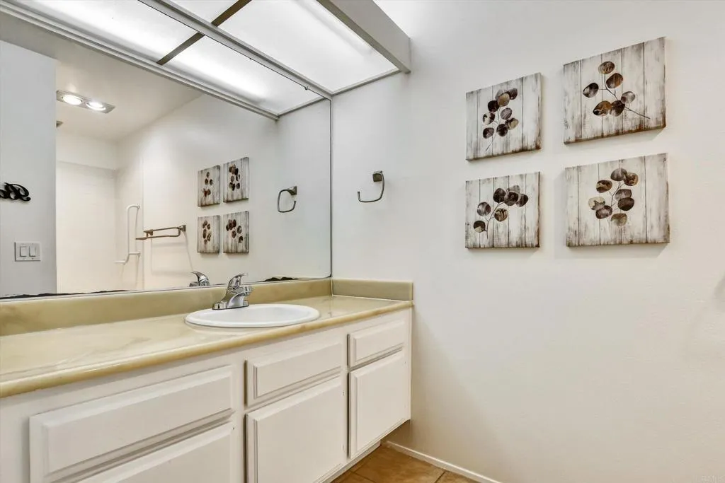 https://cdn.realtyfeed.com/cdn/127/306568876/dd6172045cb436cf1bf93f13e83f8c39.webp
