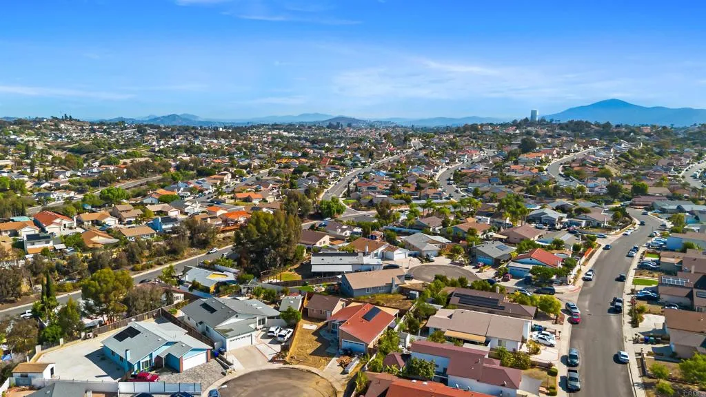 https://cdn.realtyfeed.com/cdn/127/306568881/b6a366f87d681f80212c6bc2d956f84b.webp