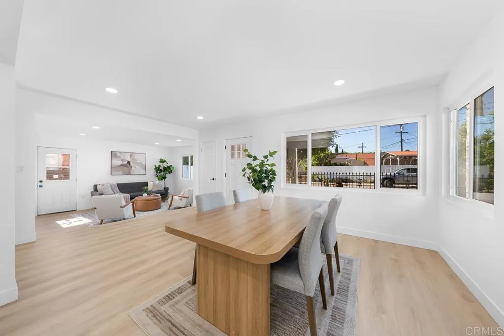 https://cdn.realtyfeed.com/cdn/127/306568903/c603ab10ef1ceb63192bab8146e8ddeb.webp