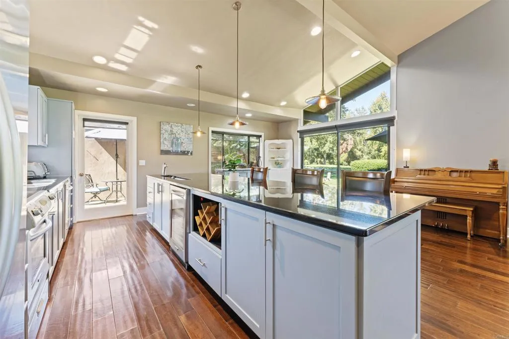 https://cdn.realtyfeed.com/cdn/127/306568969/15a0fa05c9c299b9cd4379c89ba2f713.webp