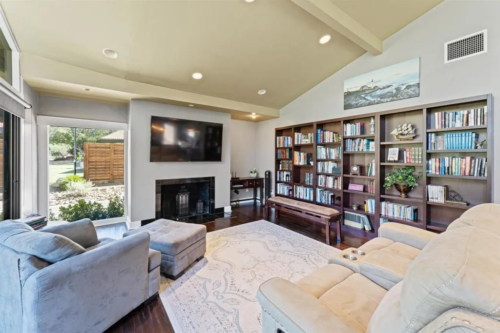 https://cdn.realtyfeed.com/cdn/127/306568969/248fa951dd1f0adbbda0739b27ab1c8c.webp