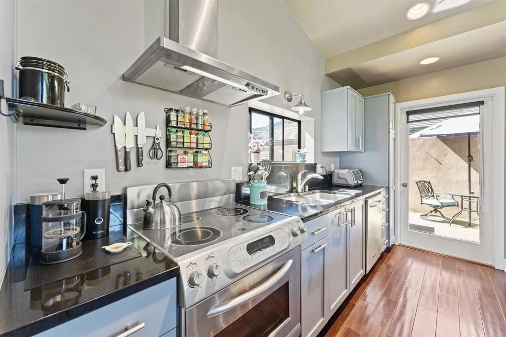 https://cdn.realtyfeed.com/cdn/127/306568969/8ca4bf3df182dca129e966d87d4b0f83.webp