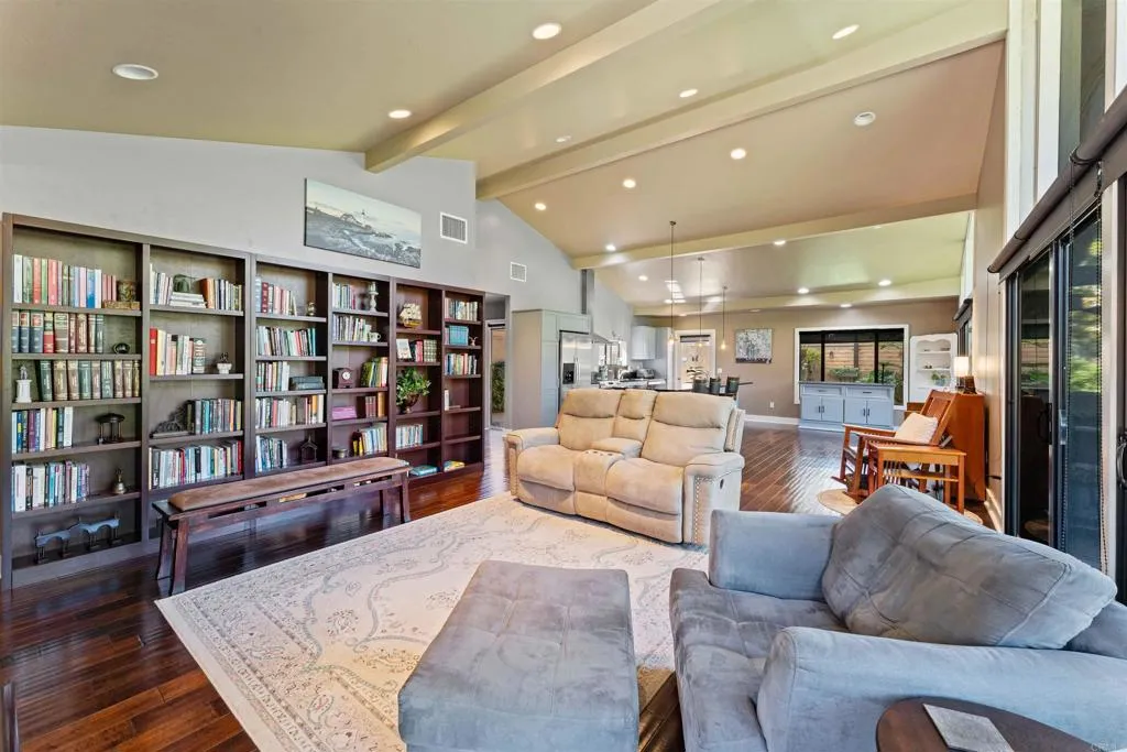https://cdn.realtyfeed.com/cdn/127/306568969/eec5f0fdc1086aa7a1184312128bd53f.webp