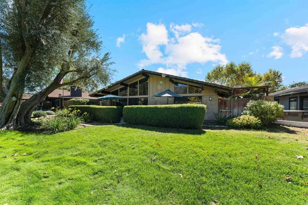 https://cdn.realtyfeed.com/cdn/127/306568969/f673ac80354137b8519120ef4078a011.webp