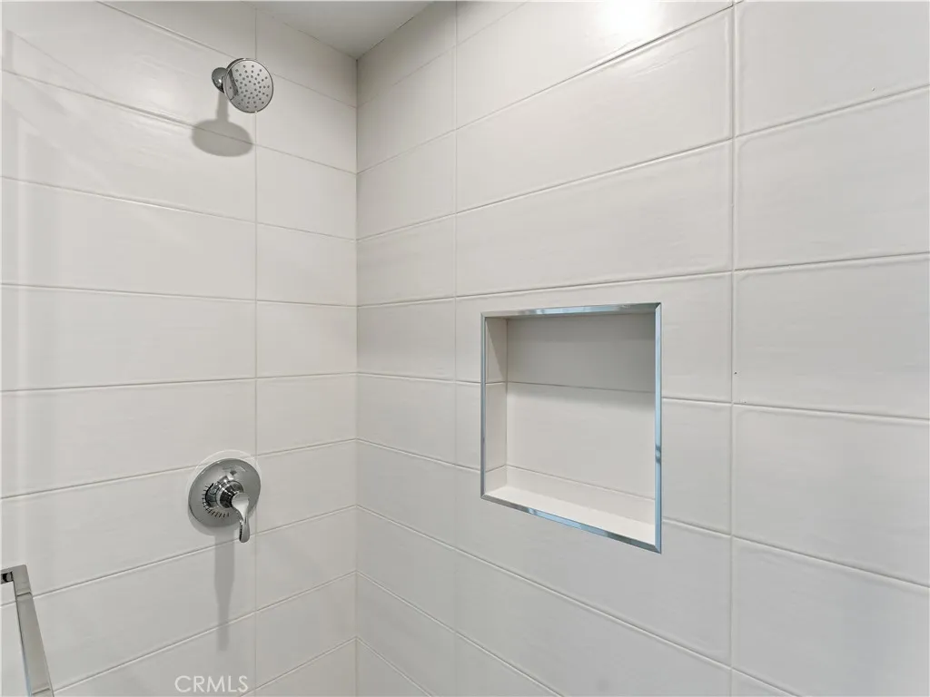 https://cdn.realtyfeed.com/cdn/127/306568979/c2cd09509c7cbd4c7d193cadb9460032.webp