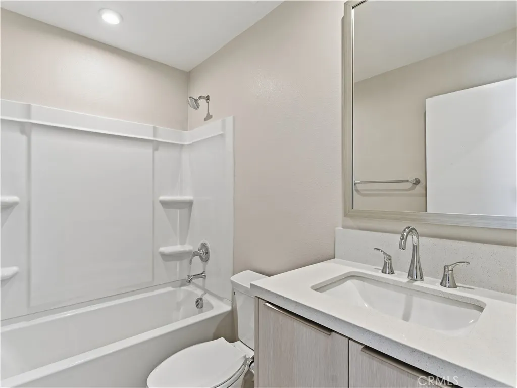 https://cdn.realtyfeed.com/cdn/127/306568979/fd26ed812321a78a4c1e9ef833a6f1dd.webp