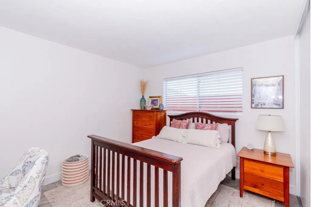 Photo #17: IG25242387 Listing: Photo #17