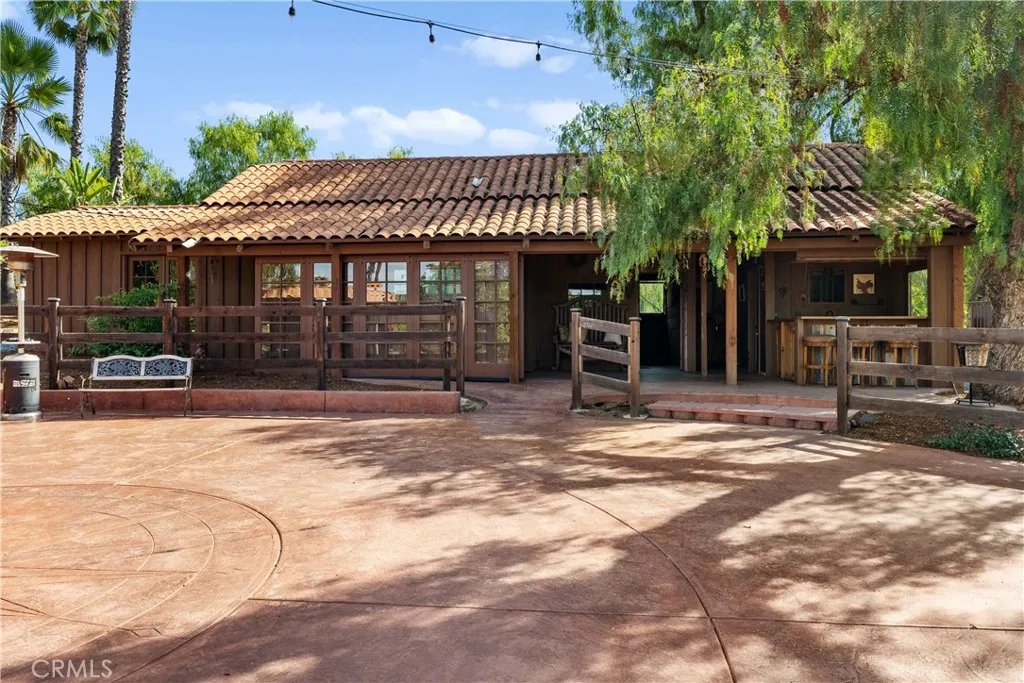 https://cdn.realtyfeed.com/cdn/127/306569169/89ea663e4bb5cb24320ad8775bda1e03.webp