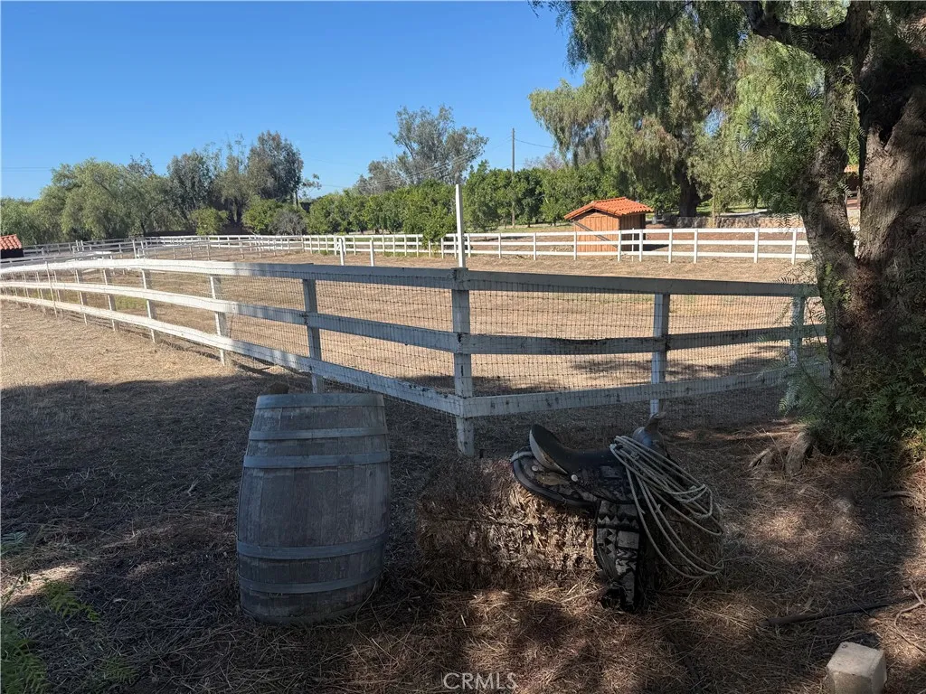 https://cdn.realtyfeed.com/cdn/127/306569169/8bd49ebe3d2913e0ddf2b3451e511edb.webp