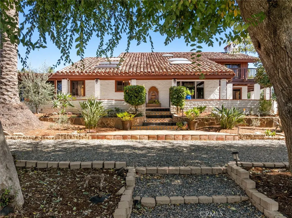 Valley Center, CA 92082
