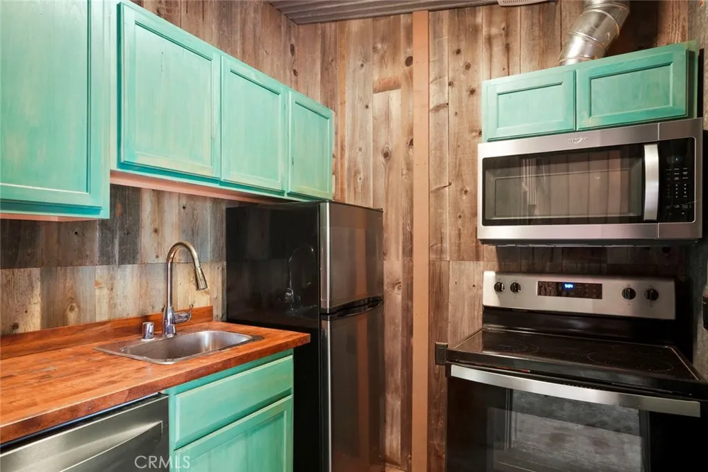 https://cdn.realtyfeed.com/cdn/127/306569169/96fd1cfe0f3b59b0cf7ebb48dc8e59a8.webp