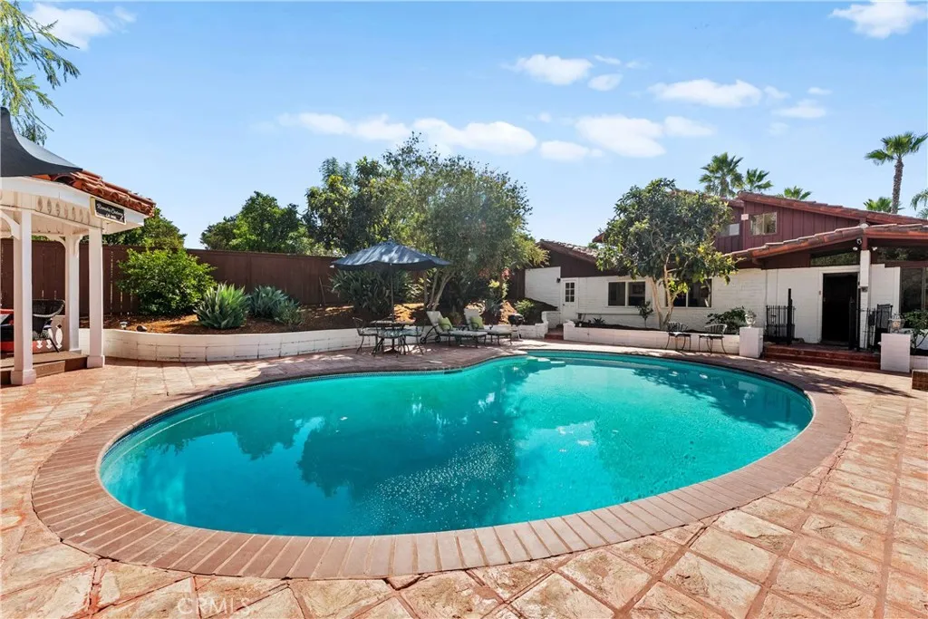 https://cdn.realtyfeed.com/cdn/127/306569169/c62f7919924fb1d8e6e6395d6b56f5da.webp