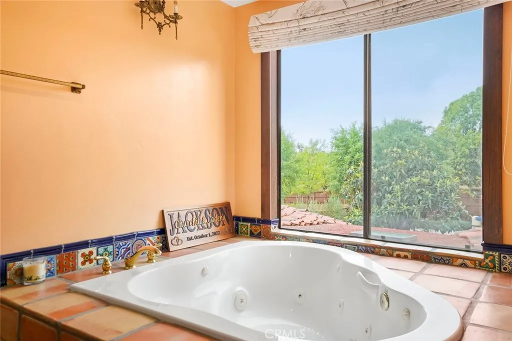 https://cdn.realtyfeed.com/cdn/127/306569169/d0da710fecde1b469176dc8d70ef66b0.webp
