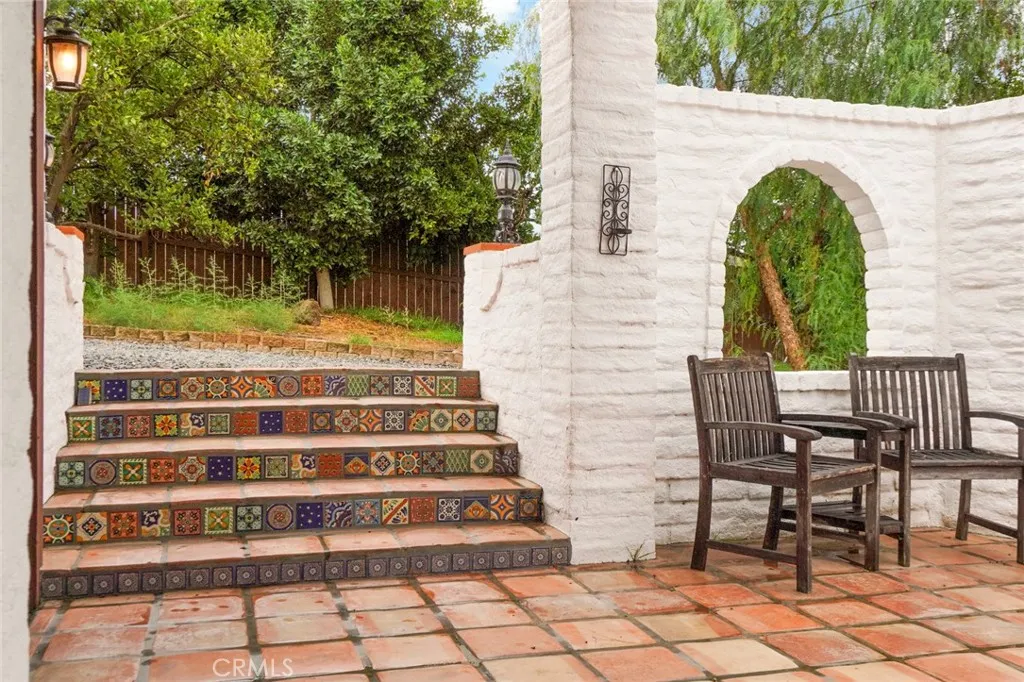 https://cdn.realtyfeed.com/cdn/127/306569169/e8dec8bd18792d297f1c9c7f9a6f735d.webp