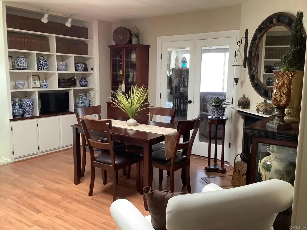 https://cdn.realtyfeed.com/cdn/127/306569197/5acbca785612d56c91b0678f5cbb349d.webp