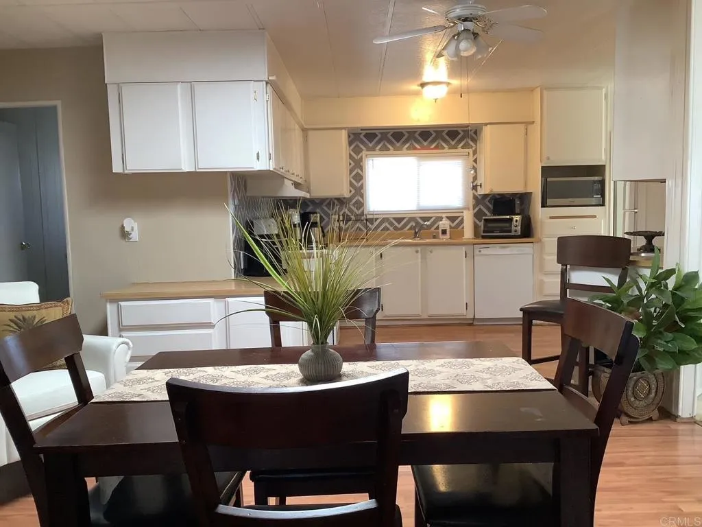 https://cdn.realtyfeed.com/cdn/127/306569197/af2f5551dbf2c4fe67c9baa37be0bb66.webp