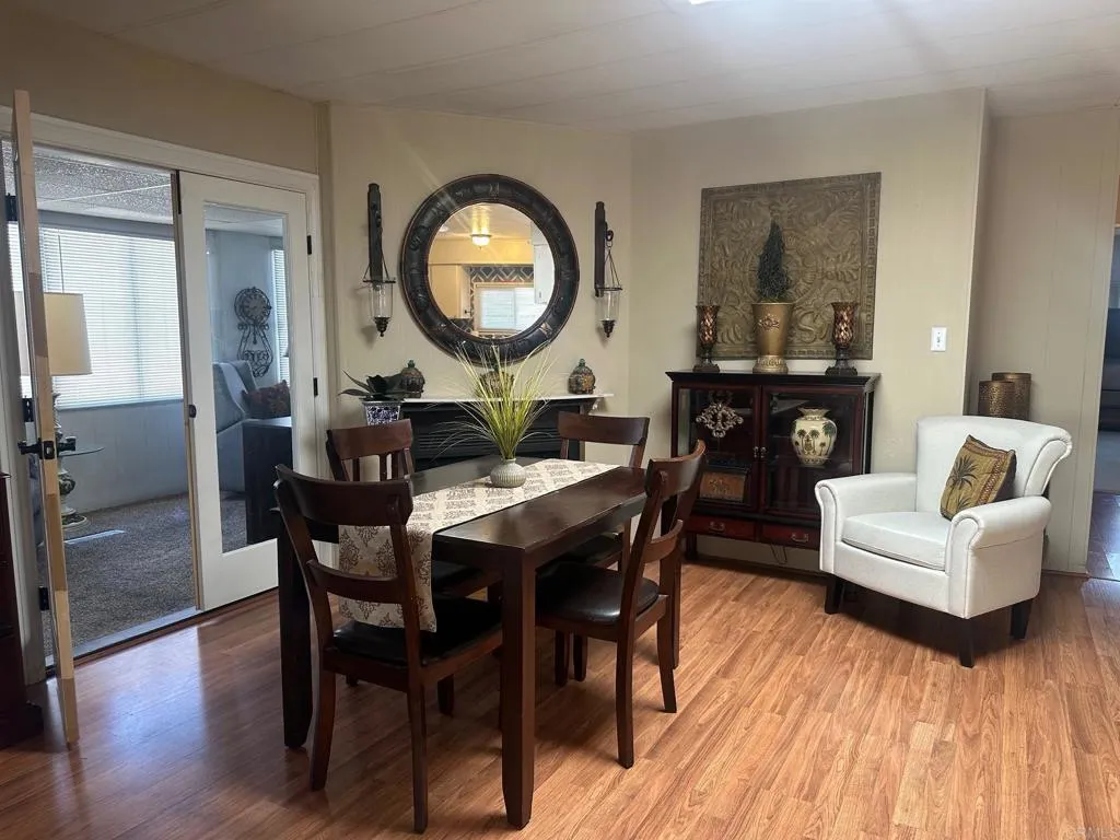 https://cdn.realtyfeed.com/cdn/127/306569197/c73212d6785781c36d9de820cd62f84f.webp