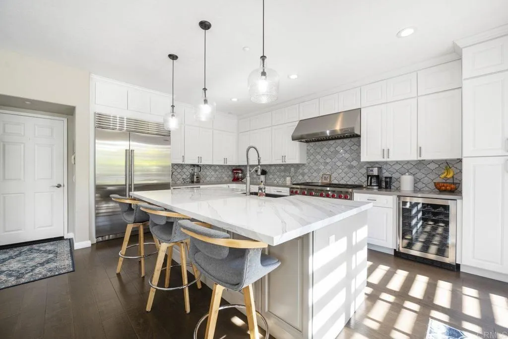 https://cdn.realtyfeed.com/cdn/127/306569199/48478d31e008cac0f935663b5abafdb6.webp