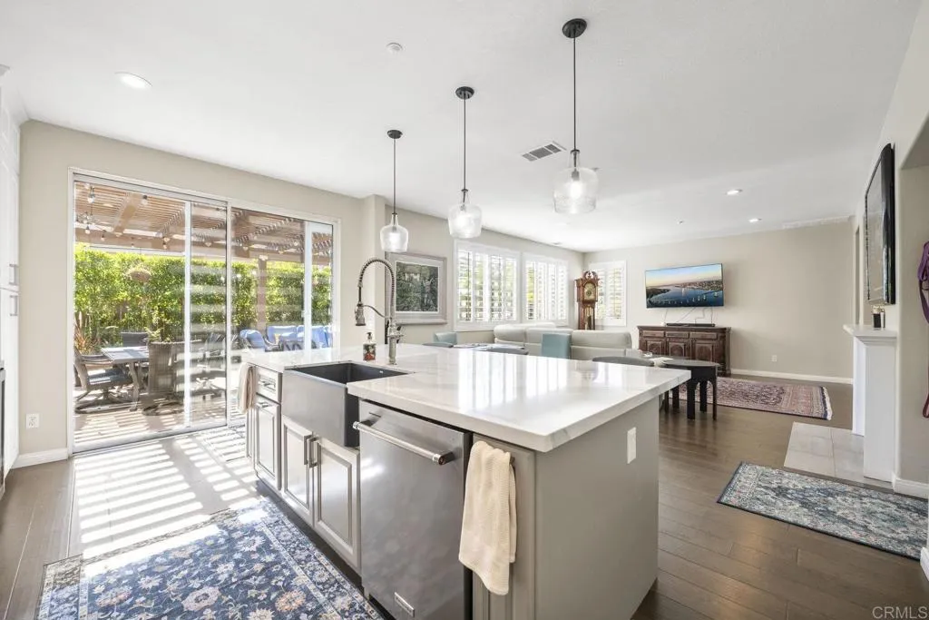 https://cdn.realtyfeed.com/cdn/127/306569199/60ac085e4a7cd3c14a7923b8752c6e3b.webp
