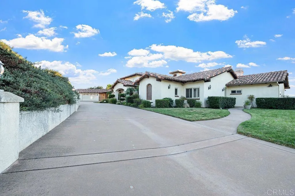 https://cdn.realtyfeed.com/cdn/127/306569204/d01f817e7831d7303855307ea9a9fe36.webp