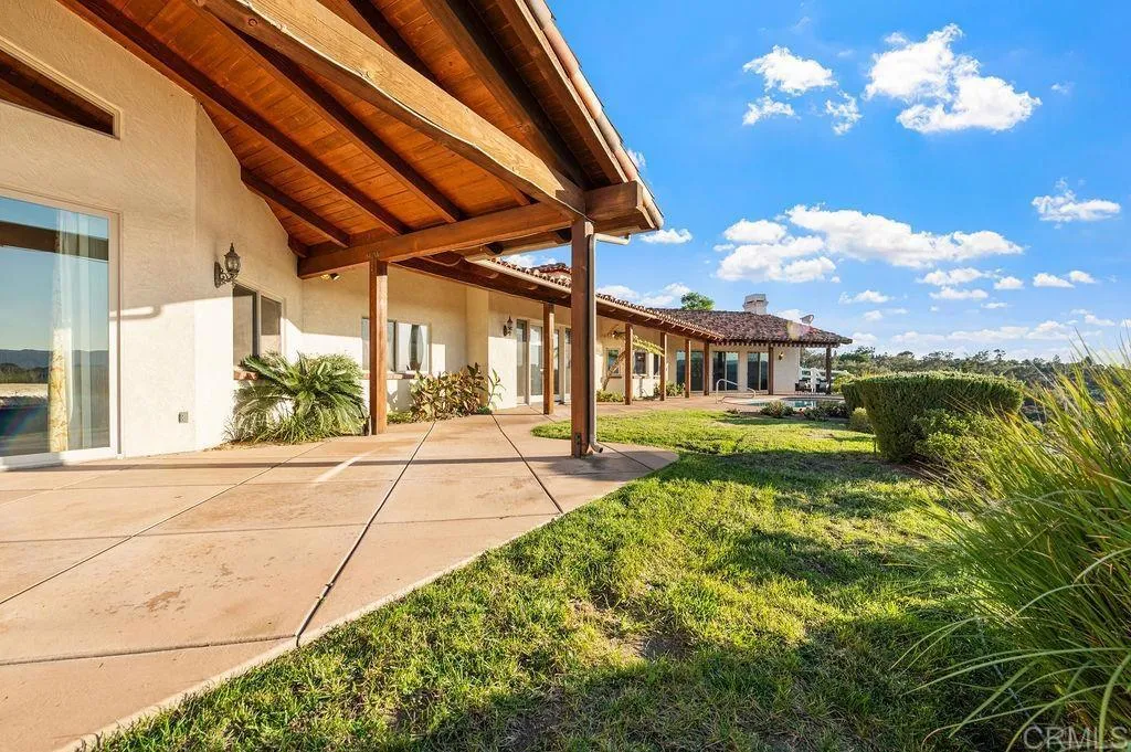 https://cdn.realtyfeed.com/cdn/127/306569204/df016f02fd51a360a9b2d053d27af53f.webp
