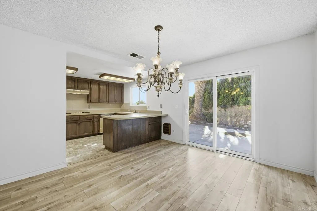 https://cdn.realtyfeed.com/cdn/127/306569236/bfe59243e701932416b6d672f0393b87.webp