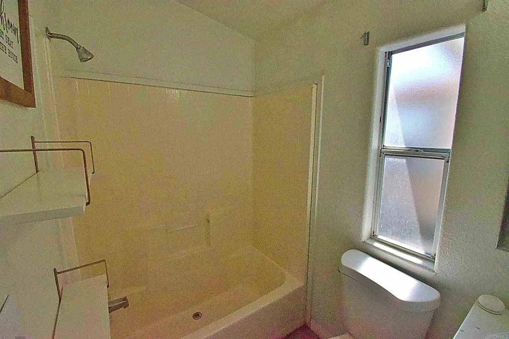 https://cdn.realtyfeed.com/cdn/127/306569259/9e120add259c9079bb16e7f0c29b1768.webp