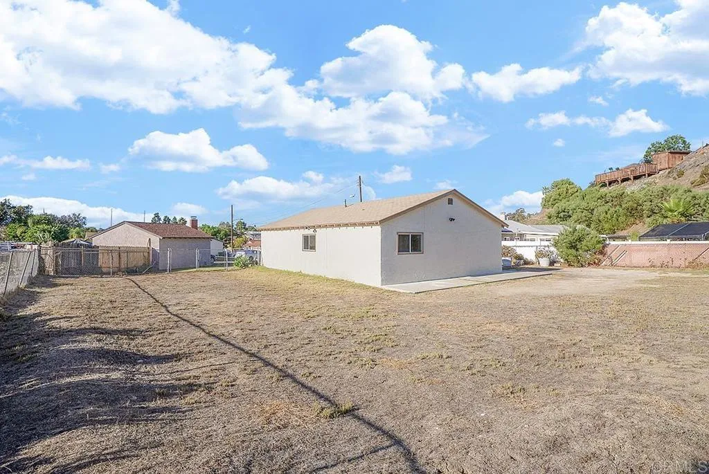 https://cdn.realtyfeed.com/cdn/127/306569310/ee7b3b8a85c30c043e6940d801bb6b30.webp