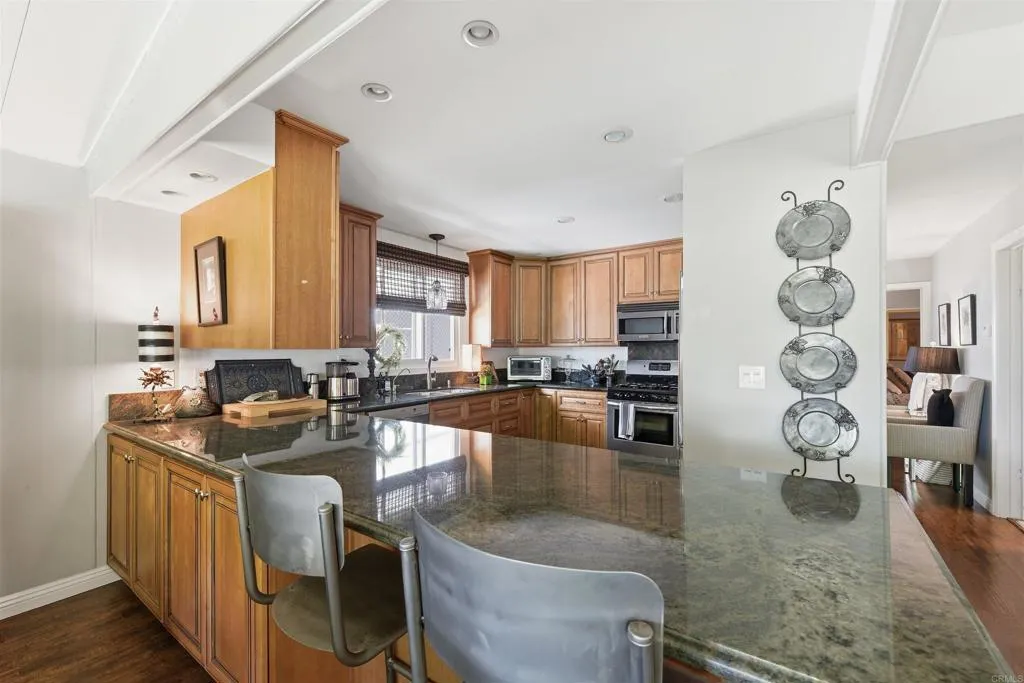 https://cdn.realtyfeed.com/cdn/127/306569351/3a1bb79723650643a07b138aec049939.webp