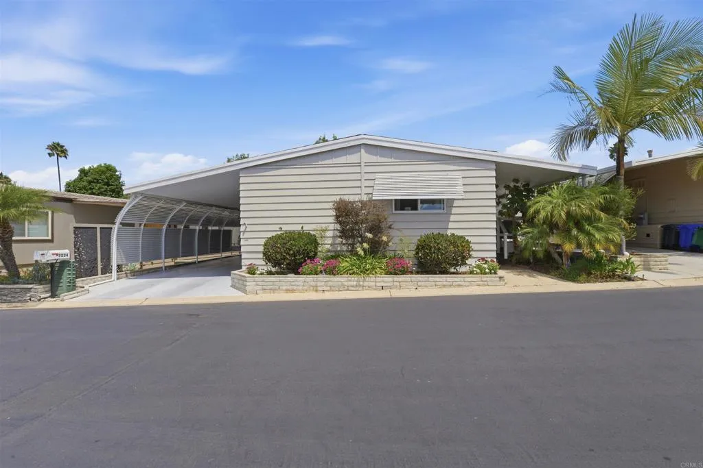 https://cdn.realtyfeed.com/cdn/127/306569351/410e0d8ff6dc988c19a809f4095ffb08.webp