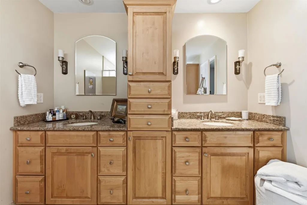 https://cdn.realtyfeed.com/cdn/127/306569351/4f0a94e3edaa79ed58c68f45e56409a6.webp