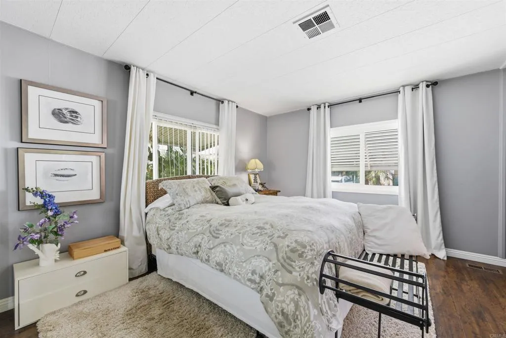 https://cdn.realtyfeed.com/cdn/127/306569351/f1076c408d1f1397d1d43763aa6f568b.webp