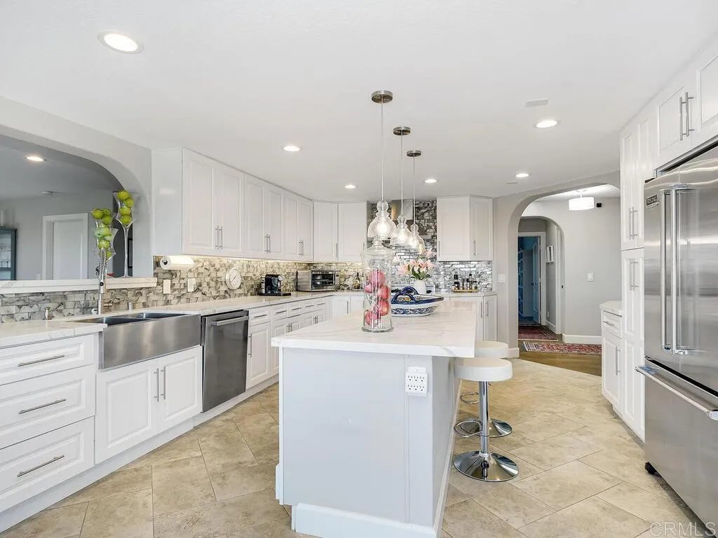 https://cdn.realtyfeed.com/cdn/127/306569380/6a353e6dfc95f55504a14a57c6e411f1.webp