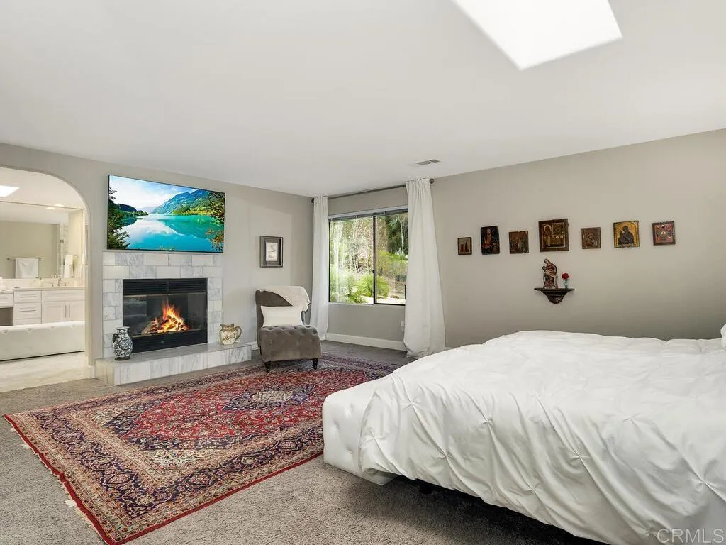 https://cdn.realtyfeed.com/cdn/127/306569380/c7afed93c33e3eab06dc0b65919293f7.webp