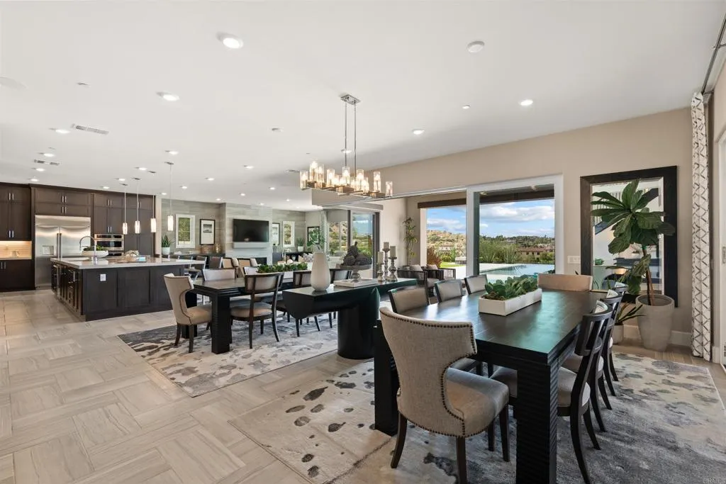 https://cdn.realtyfeed.com/cdn/127/306569400/80cb4c7eef929a2a7cc217518f586dec.webp