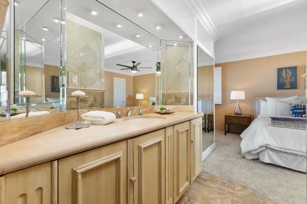 https://cdn.realtyfeed.com/cdn/127/306569406/b2d044b5565ea780faa1b2e555428ec2.webp