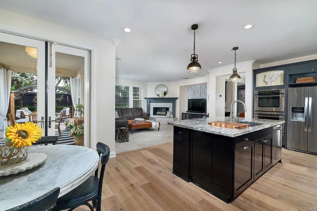 https://cdn.realtyfeed.com/cdn/127/306569470/9f1df48892bcc5021dbfa08462499cb3.webp