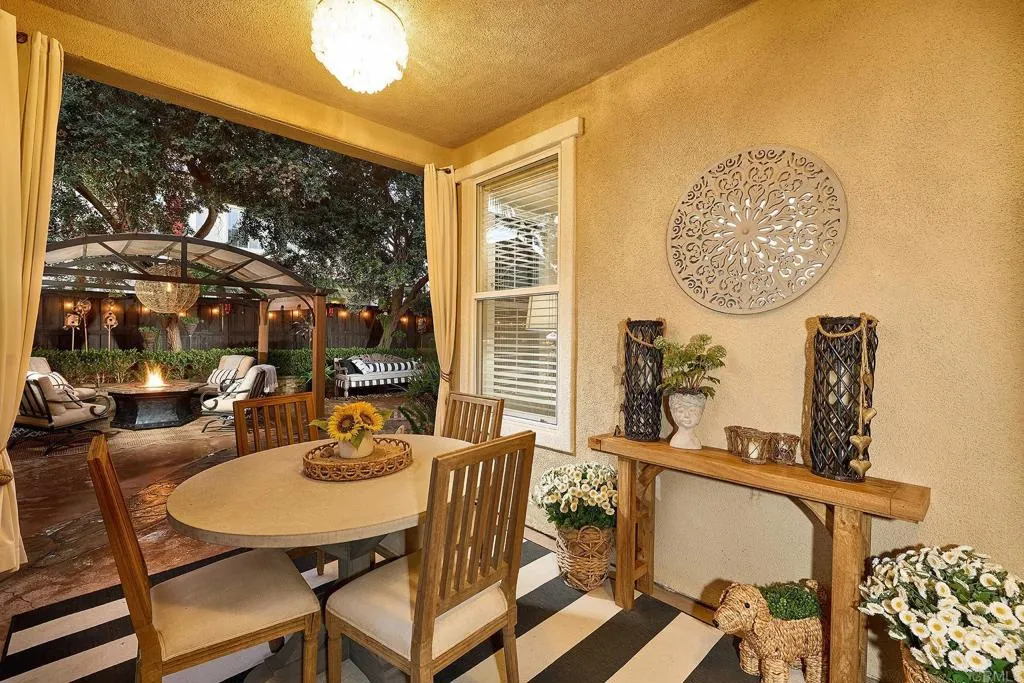 https://cdn.realtyfeed.com/cdn/127/306569470/d30e1a8d5a14c0f4d69566f33cba368d.webp