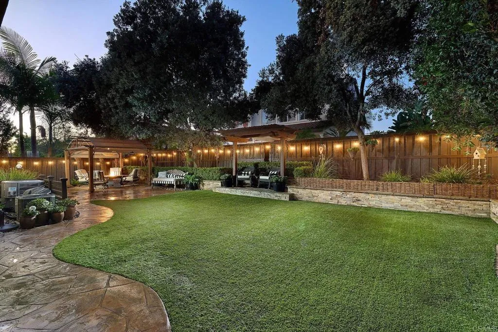https://cdn.realtyfeed.com/cdn/127/306569470/e96bd3316e5e7073d05f28704f071cdf.webp