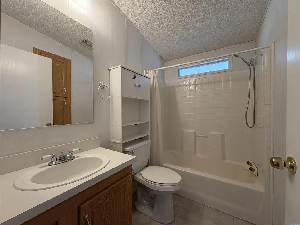 https://cdn.realtyfeed.com/cdn/127/306569526/637606c48c03c51315ba9090551df848.webp