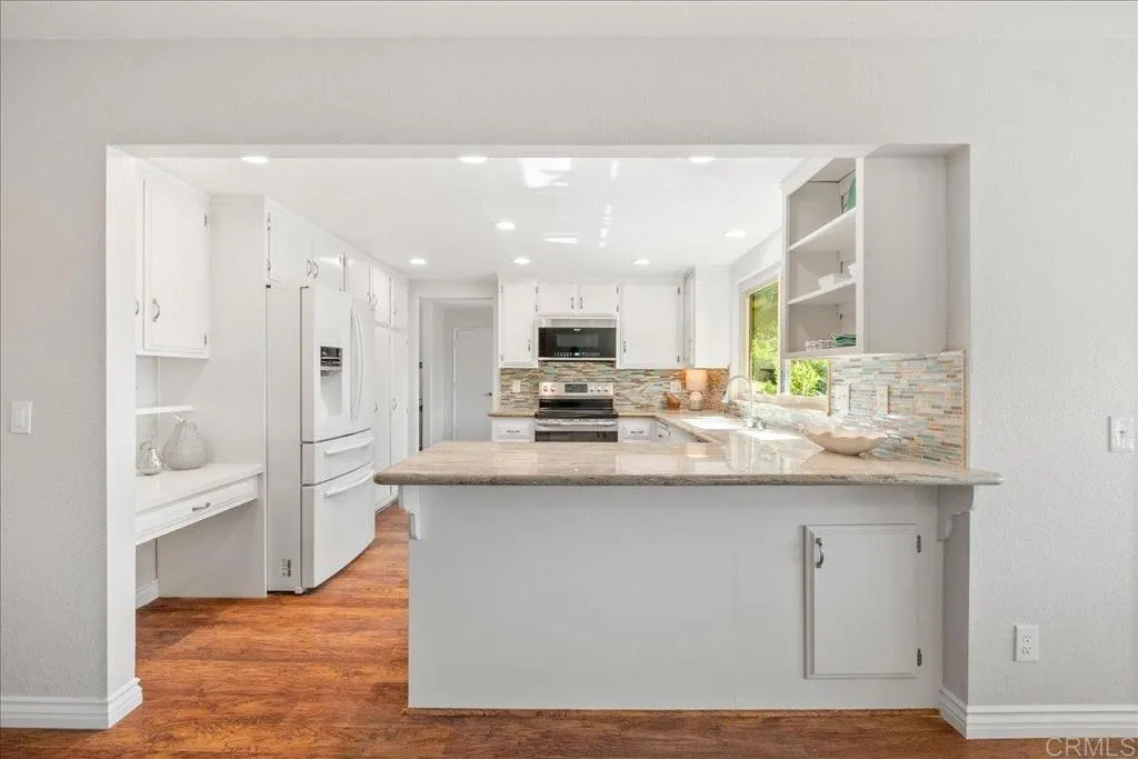 https://cdn.realtyfeed.com/cdn/127/306569529/592b9e66a01be8d690162de495dfb0c5.webp