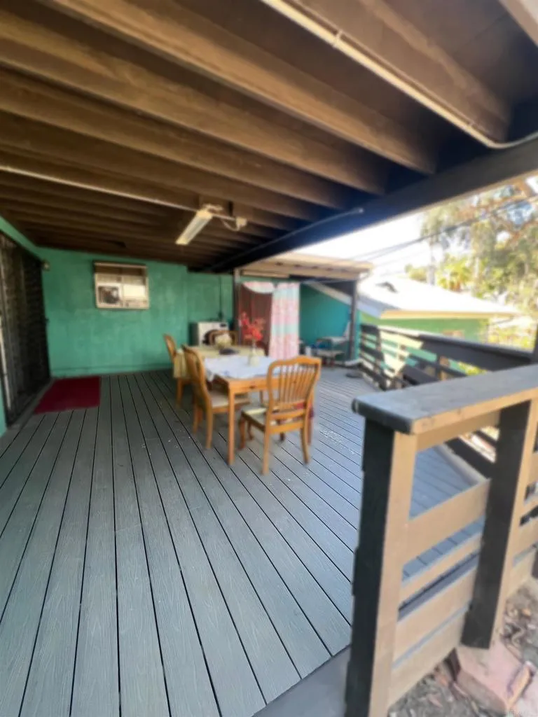 https://cdn.realtyfeed.com/cdn/127/306569533/1060a5cbd9381d817afbb94b6a4fbcf6.webp