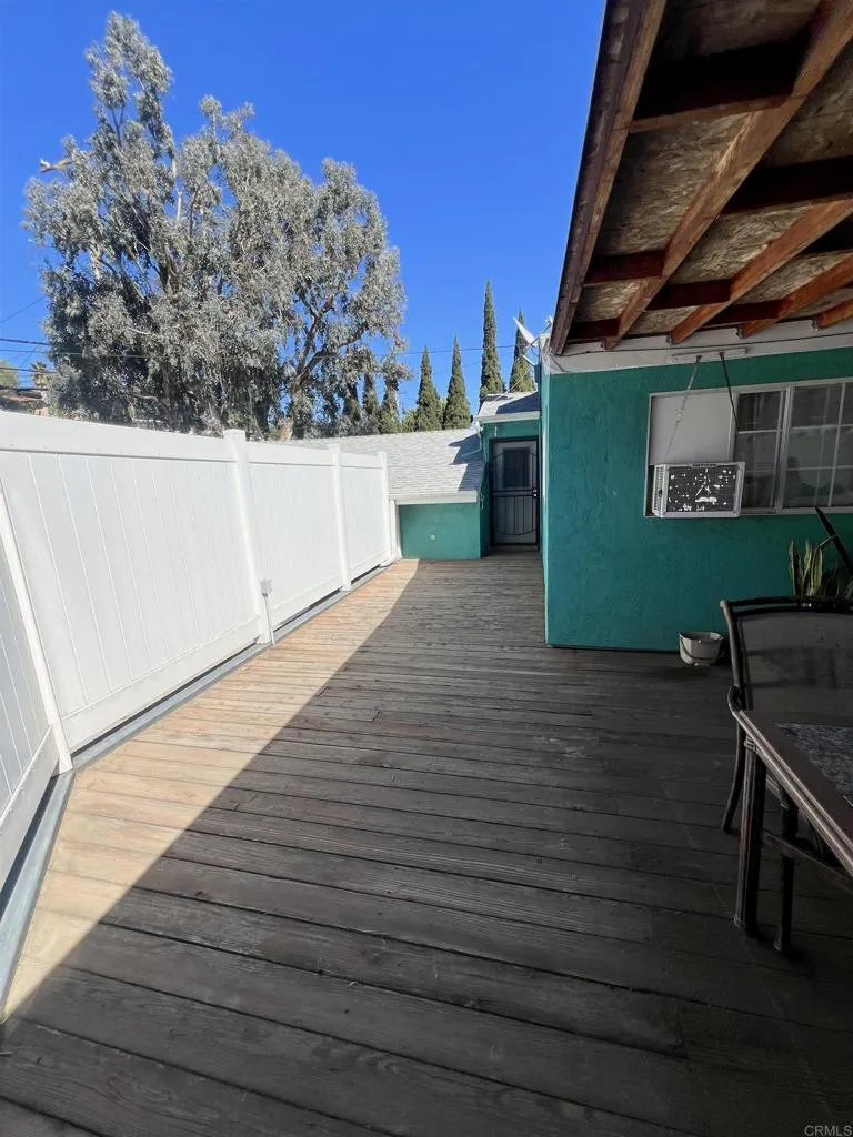 https://cdn.realtyfeed.com/cdn/127/306569533/2e658bf9e73f815e9f9c60426cb5bd89.webp