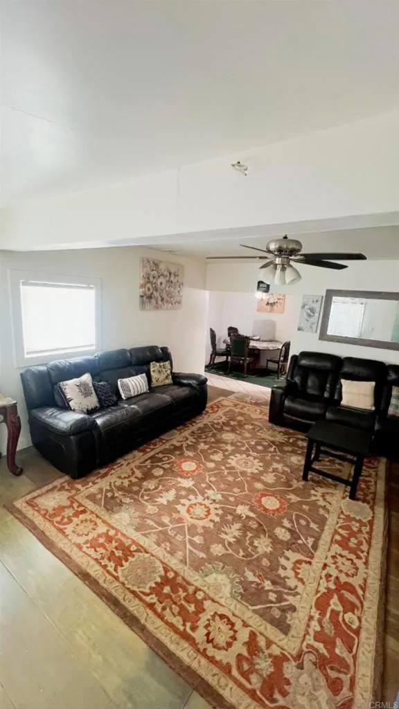 https://cdn.realtyfeed.com/cdn/127/306569533/3edcb6c1089b0b46b3252e547b097e4c.webp