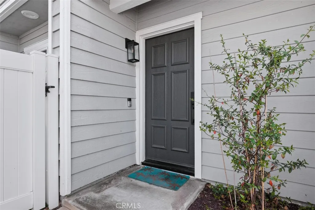 https://cdn.realtyfeed.com/cdn/127/306569589/499c35b00aacf7787eb5f6ac3164b4d4.webp