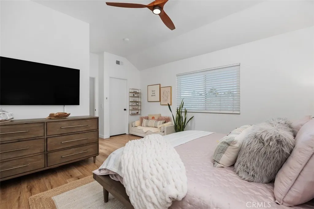https://cdn.realtyfeed.com/cdn/127/306569589/aa654b58f9281525e00d012b59374501.webp