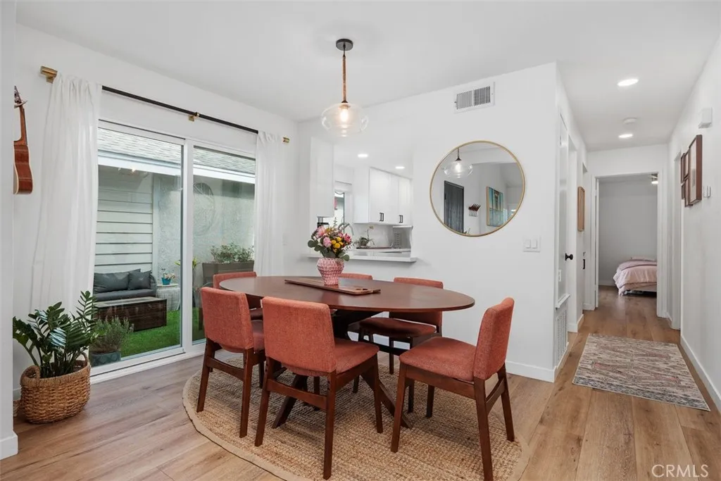 https://cdn.realtyfeed.com/cdn/127/306569589/f9aeac64f4df904053f868026798905f.webp