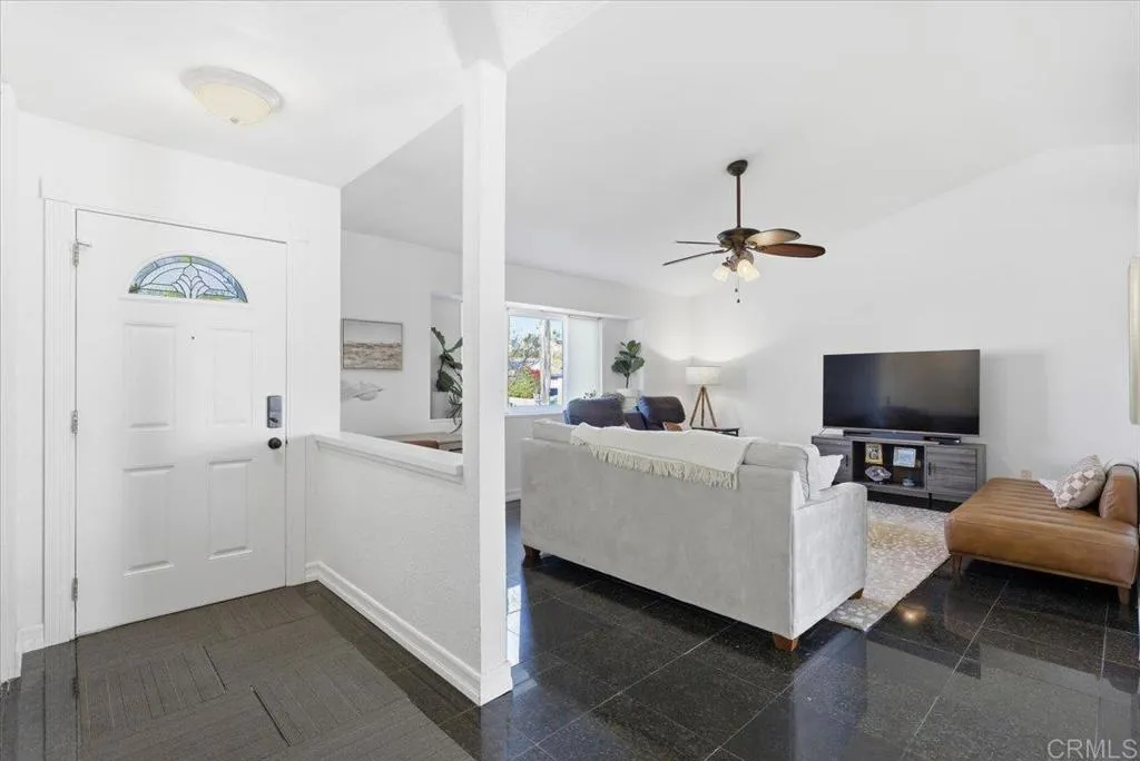 https://cdn.realtyfeed.com/cdn/127/306569591/f32b1738e4e9fe33a63ea33a0365f0bb.webp